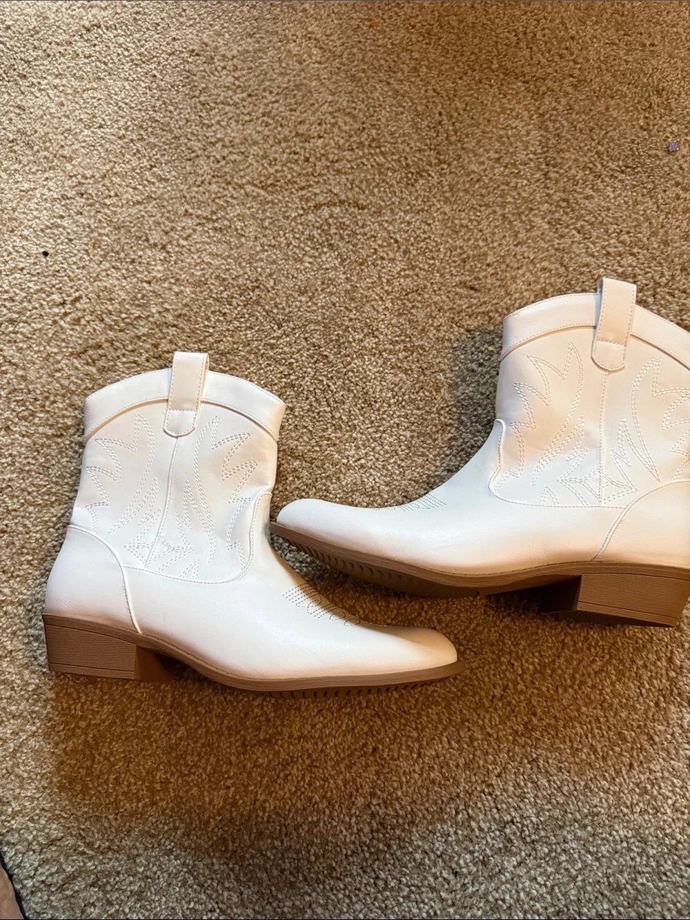 Women's White Western Ankle Boots with Side Zip size 10 - Picture 2 of 6